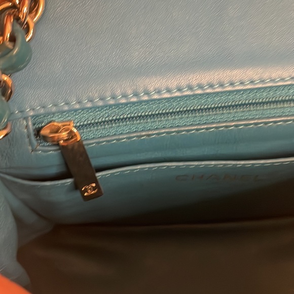 Chanel Classic Mini Square Turq Patent Leather Bag - Picture 5 of 8